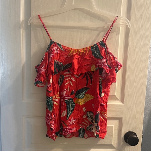 Floral Red Ruffle Top - Picture 3 of 3